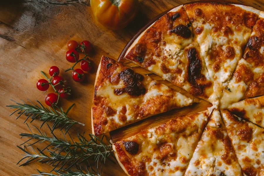 Pizza napolitana do cardápio de demonstração, vista de cima